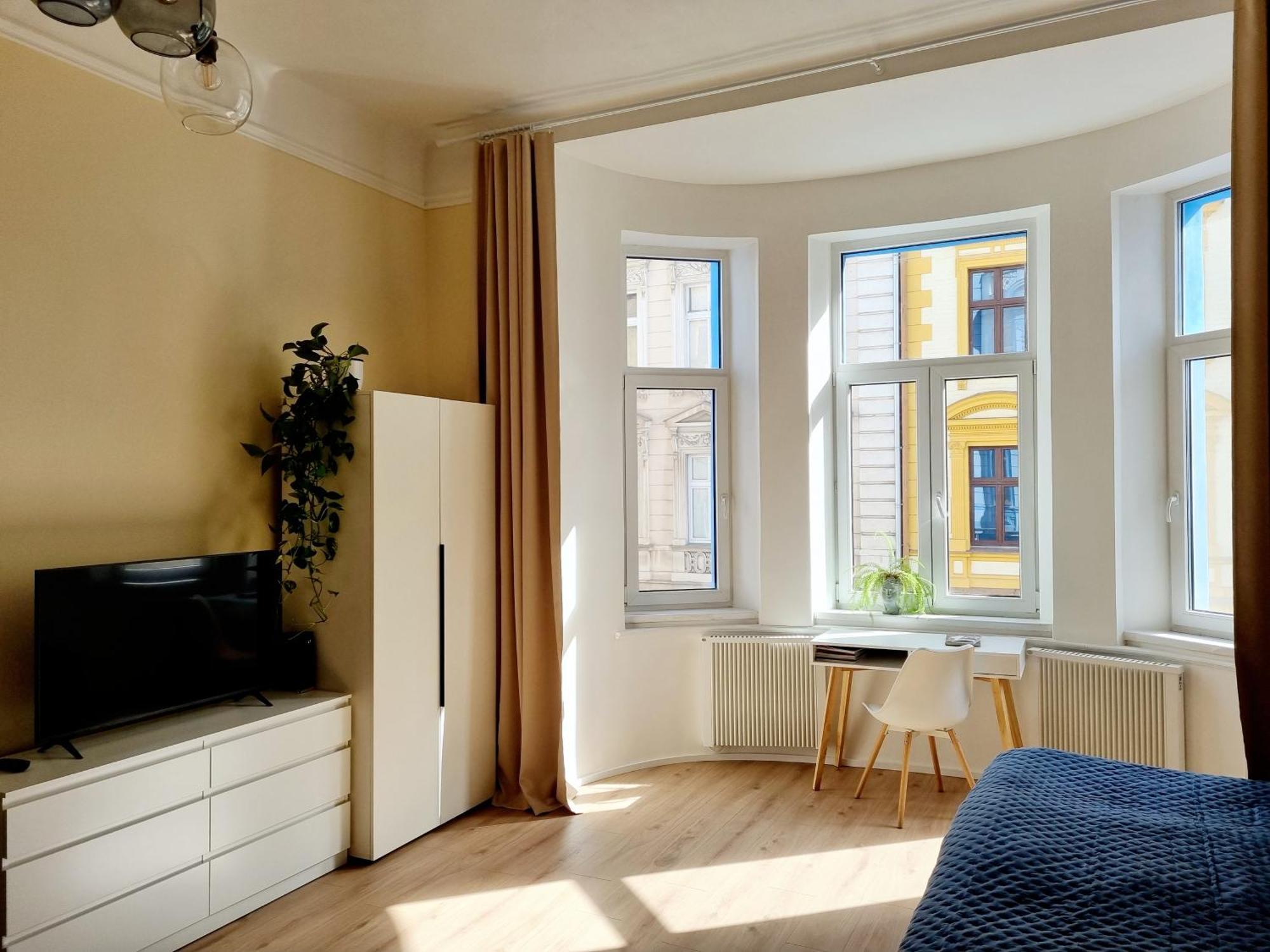 7th Heaven Close To Metro And Center Apartamento Praga